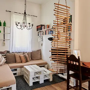 Apartment The Nest
